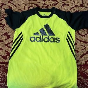 Short sleeve shirt